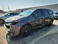 2C4RC1FG2KR633293 2019 CHRYSLER PACIFICA