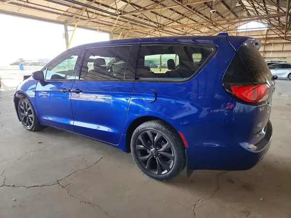 2C4RC1FG2KR708798 2019 CHRYSLER PACIFICA - Image 2