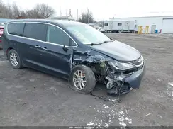 2C4RC1FG2LR135581 2020 CHRYSLER PACIFICA