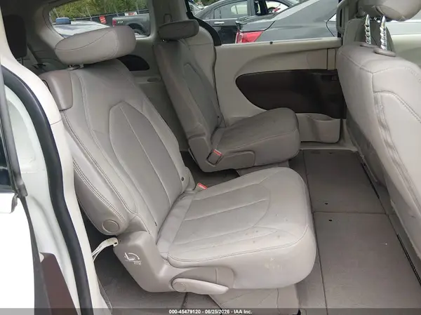 2C4RC1FG2LR143342 2020 CHRYSLER PACIFICA - Image 8