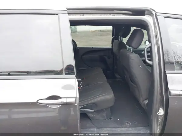 2C4RC1FG2LR145673 2020 CHRYSLER PACIFICA - Image 8