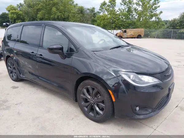 2C4RC1FG2LR229380 2020 CHRYSLER PACIFICA - Image 1