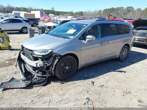 2C4RC1FG2MR526599 2021 CHRYSLER PACIFICA - Image 2