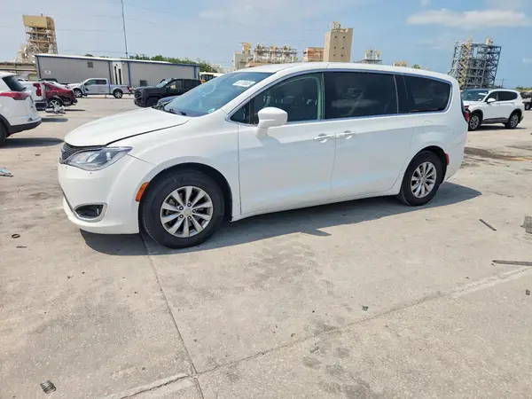 2C4RC1FG3JR116759 2018 CHRYSLER PACIFICA