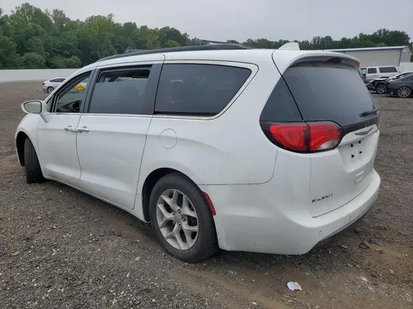 2C4RC1FG3JR123615 2018 CHRYSLER PACIFICA - Image 2