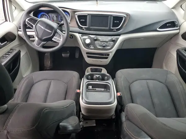 2C4RC1FG3JR123615 2018 CHRYSLER PACIFICA - Image 8