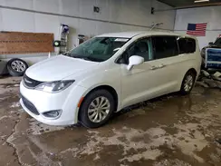 2C4RC1FG3JR123873 2018 CHRYSLER PACIFICA