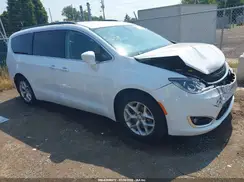 2C4RC1FG3JR125915 2018 CHRYSLER PACIFICA