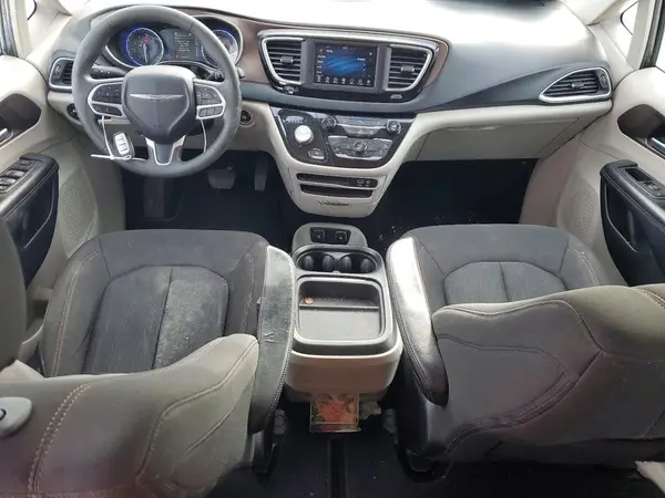2C4RC1FG3JR126028 2018 CHRYSLER PACIFICA - Image 8