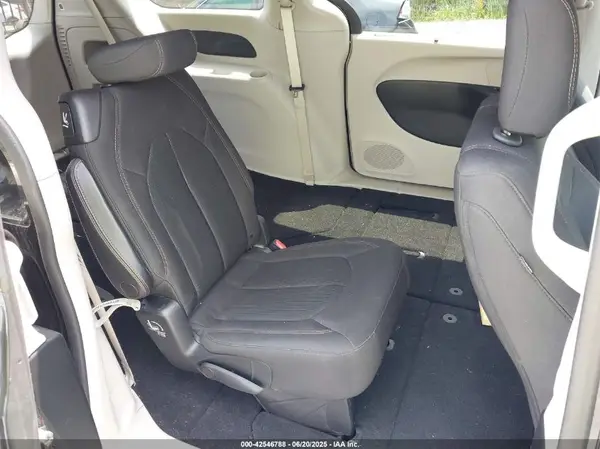 2C4RC1FG3JR174287 2018 CHRYSLER PACIFICA - Image 8