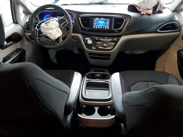 2C4RC1FG3JR174693 2018 CHRYSLER PACIFICA - Image 8