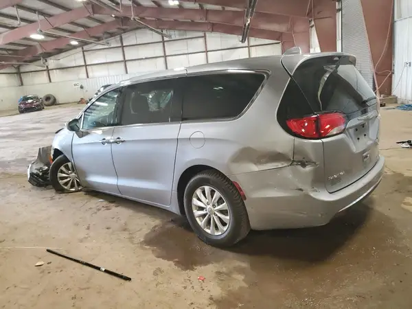 2C4RC1FG3JR279296 2018 CHRYSLER PACIFICA - Image 2