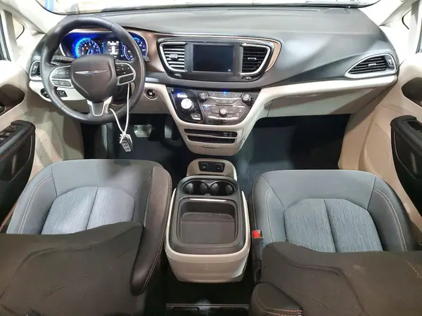 2C4RC1FG3KR587926 2019 CHRYSLER PACIFICA - Image 8