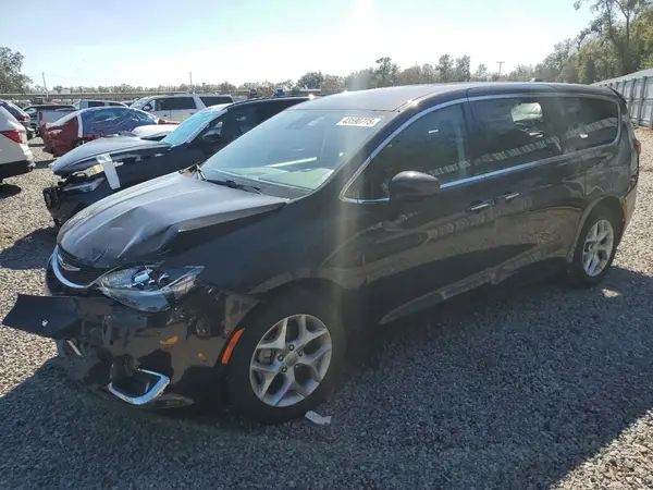 2C4RC1FG3KR588834 2019 CHRYSLER PACIFICA - Image 1