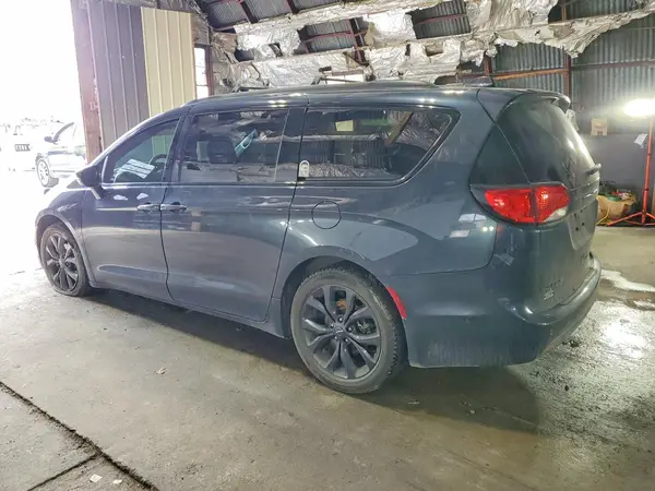 2C4RC1FG3KR603980 2019 CHRYSLER PACIFICA - Image 2