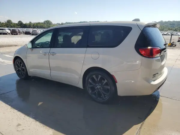 2C4RC1FG3KR633397 2019 CHRYSLER PACIFICA - Image 2