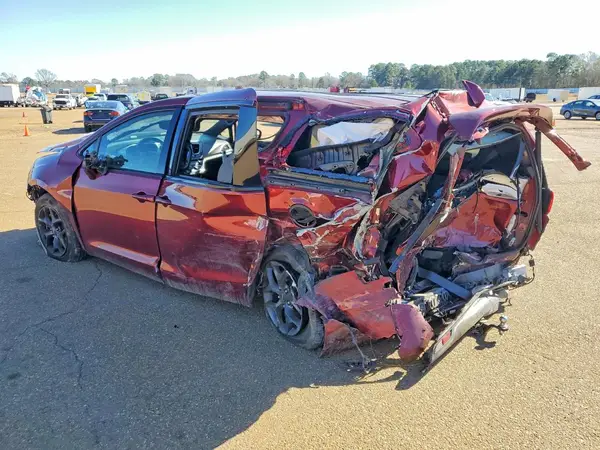 2C4RC1FG3KR666965 2019 CHRYSLER PACIFICA - Image 2
