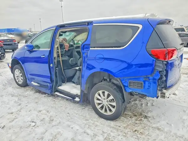 2C4RC1FG3KR667050 2019 CHRYSLER PACIFICA - Image 2
