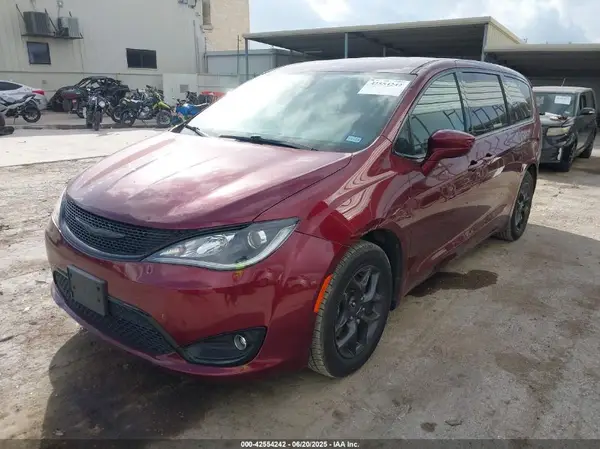 2C4RC1FG3LR117560 2020 CHRYSLER PACIFICA - Image 2