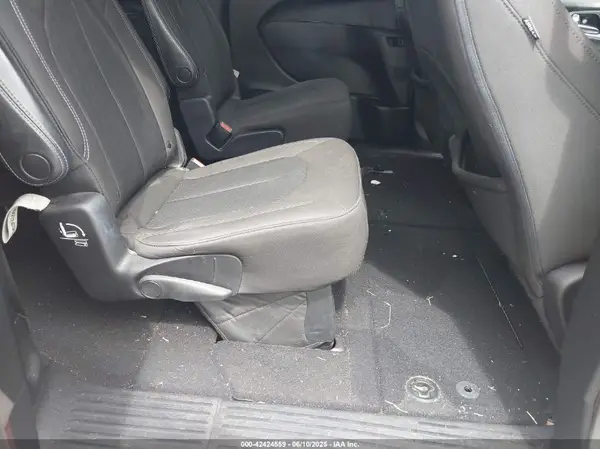2C4RC1FG3LR150865 2020 CHRYSLER PACIFICA - Image 8
