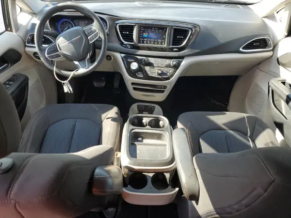 2C4RC1FG3LR192890 2020 CHRYSLER PACIFICA - Image 8