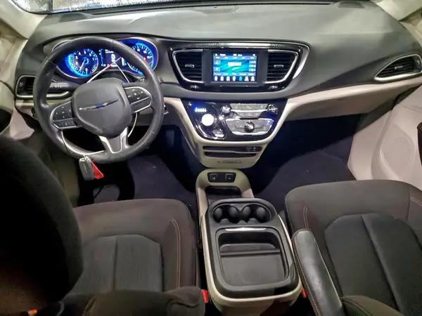 2C4RC1FG3LR228979 2020 CHRYSLER PACIFICA - Image 8