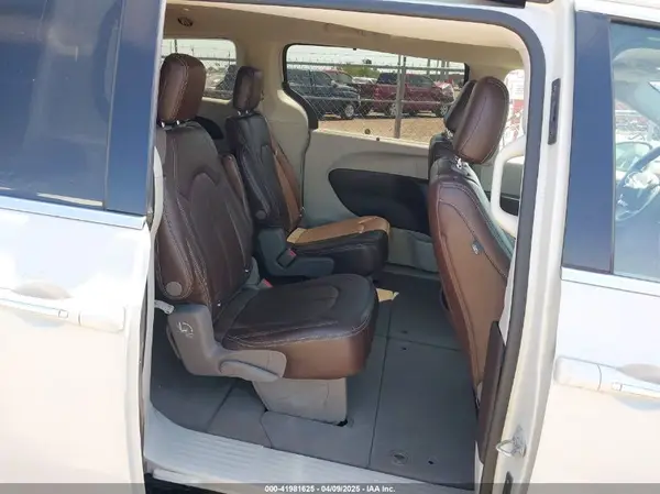 2C4RC1FG3LR234734 2020 CHRYSLER PACIFICA - Image 8
