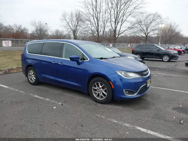 2C4RC1FG3LR283206 2020 CHRYSLER PACIFICA - Image 1