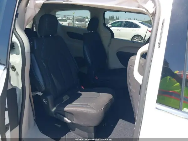 2C4RC1FG3MR596158 2021 CHRYSLER PACIFICA - Image 8