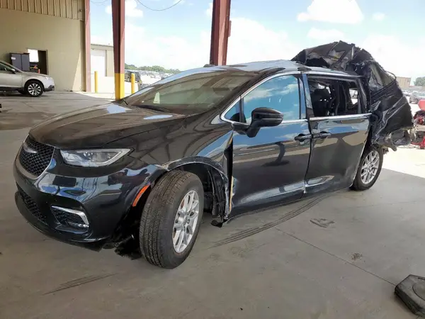 2C4RC1FG3PR558210 2023 CHRYSLER PACIFICA - Image 1