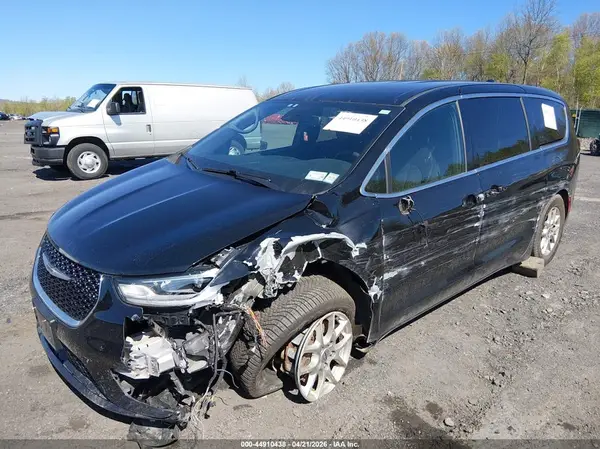 2C4RC1FG3RR143083 2024 CHRYSLER PACIFICA - Image 2