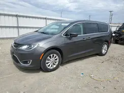 2C4RC1FG4JR101445 2018 CHRYSLER PACIFICA