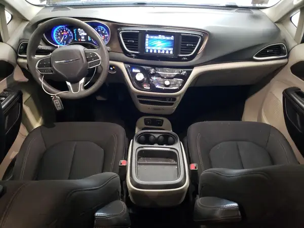 2C4RC1FG4JR104667 2018 CHRYSLER PACIFICA - Image 8