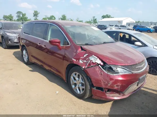 2C4RC1FG4JR109870 2018 CHRYSLER PACIFICA - Image 1