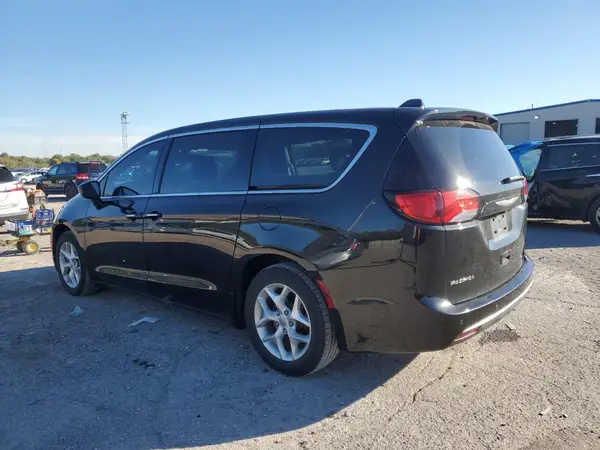 2C4RC1FG4JR116821 2018 CHRYSLER PACIFICA - Image 2