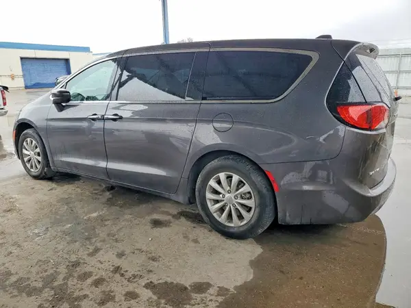 2C4RC1FG4JR118049 2018 CHRYSLER PACIFICA - Image 2