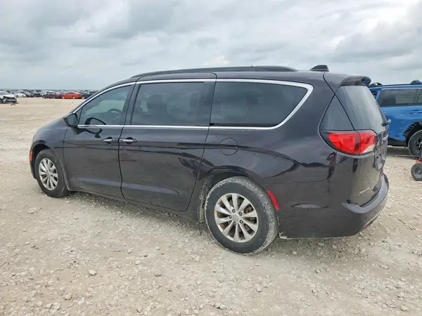 2C4RC1FG4JR123428 2018 CHRYSLER PACIFICA - Image 2