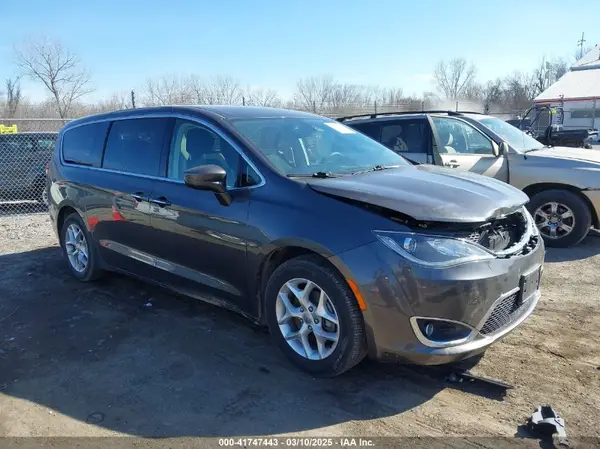 2C4RC1FG4JR127866 2018 CHRYSLER PACIFICA - Image 1