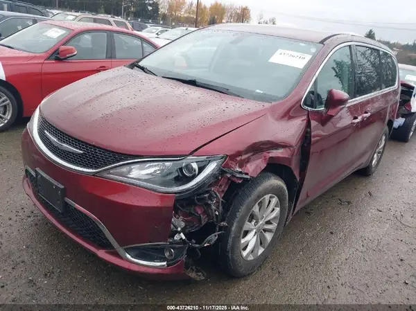 2C4RC1FG4JR154307 2018 CHRYSLER PACIFICA - Image 2