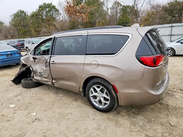 2C4RC1FG4JR175125 2018 CHRYSLER PACIFICA - Image 2