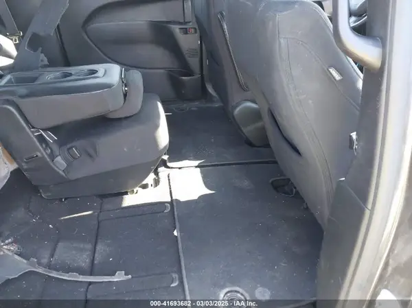 2C4RC1FG4JR186951 2018 CHRYSLER PACIFICA - Image 8