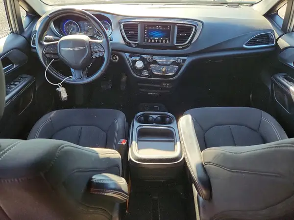2C4RC1FG4JR198209 2018 CHRYSLER PACIFICA - Image 8
