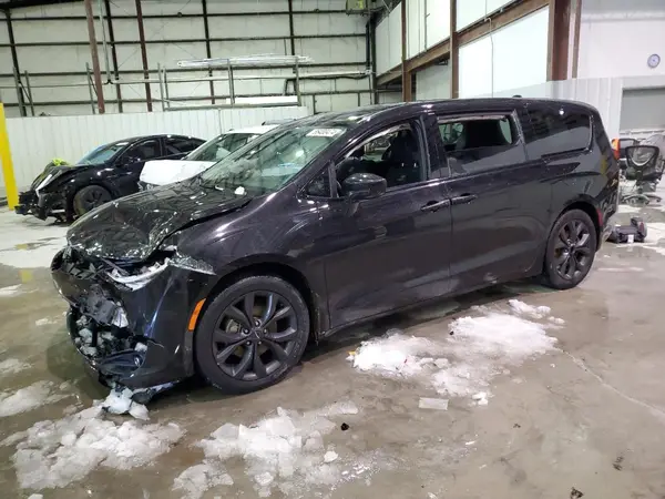 2C4RC1FG4JR235095 2018 CHRYSLER PACIFICA - Image 1