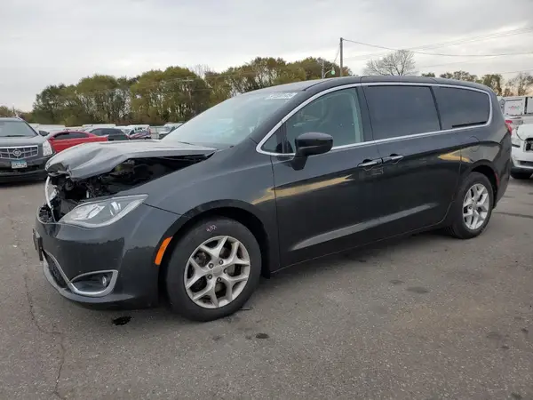 2C4RC1FG4JR236005 2018 CHRYSLER PACIFICA - Image 1
