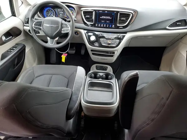 2C4RC1FG4JR236005 2018 CHRYSLER PACIFICA - Image 8