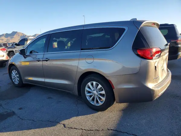 2C4RC1FG4JR278433 2018 CHRYSLER PACIFICA - Image 2