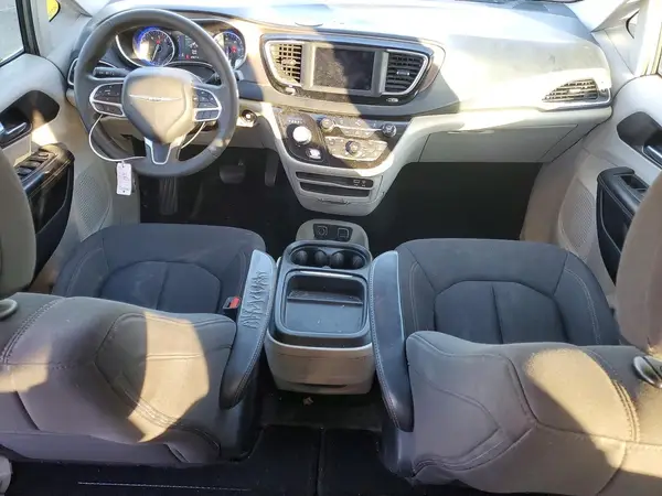 2C4RC1FG4JR278433 2018 CHRYSLER PACIFICA - Image 8