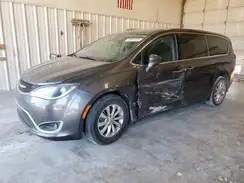 2C4RC1FG4JR280215 2018 CHRYSLER PACIFICA