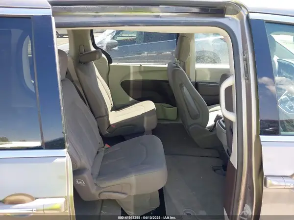 2C4RC1FG4JR306554 2018 CHRYSLER PACIFICA - Image 8