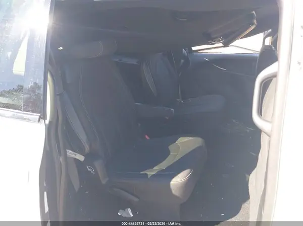 2C4RC1FG4JR357830 2018 CHRYSLER PACIFICA - Image 8